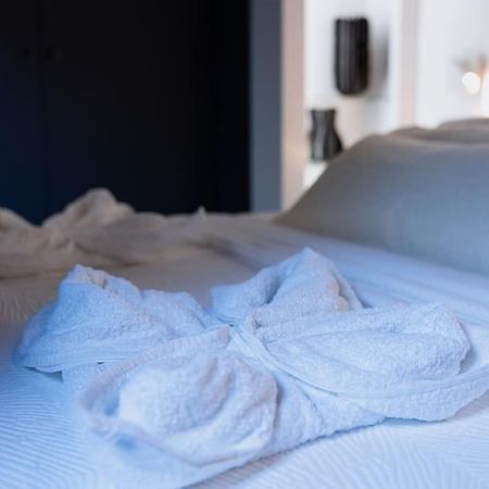 Galaxy La Tete Dans Les Etoiles Apartment Riom Ngoại thất bức ảnh