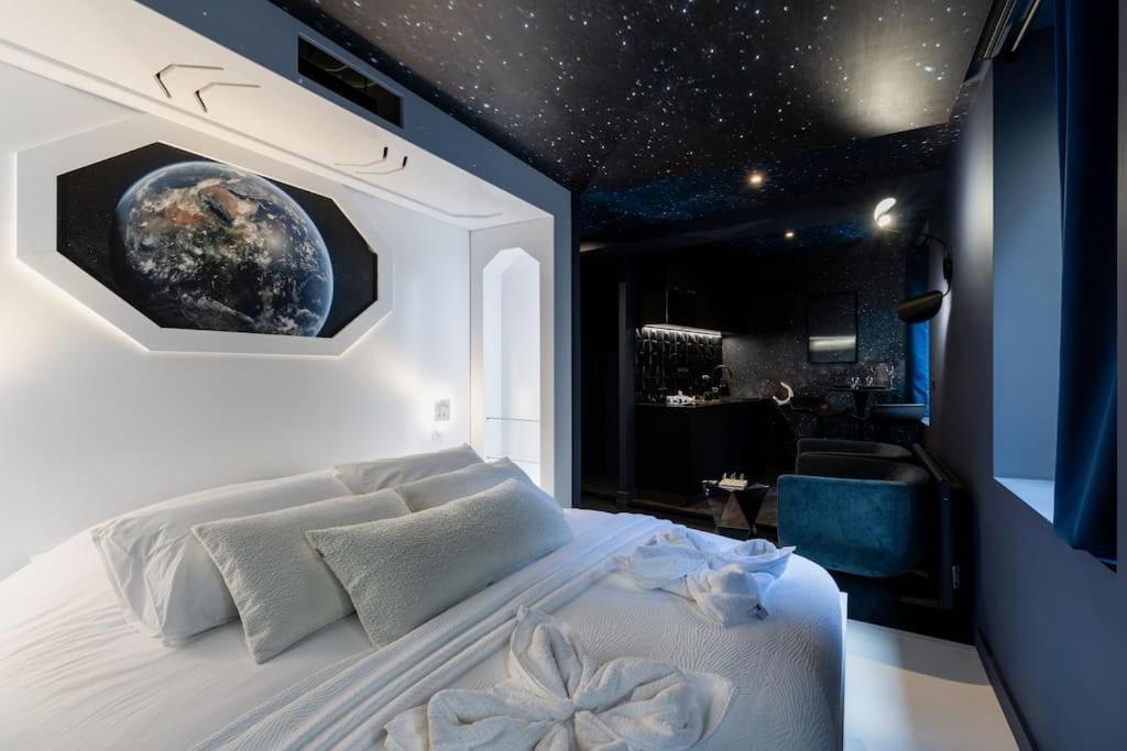 Galaxy La Tete Dans Les Etoiles Apartment Riom Ngoại thất bức ảnh